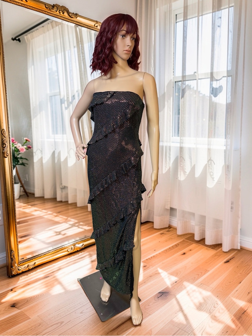 Selfie Leslie NWT Sz M Strapless Black Iridescent Sequin Ruffle Maxi Dress 0908